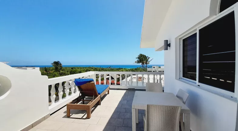 Real estate: Three Bedroom Roomy Condo with Terrace Located in Encuentro Beach, for sale in the Dominican Republic
